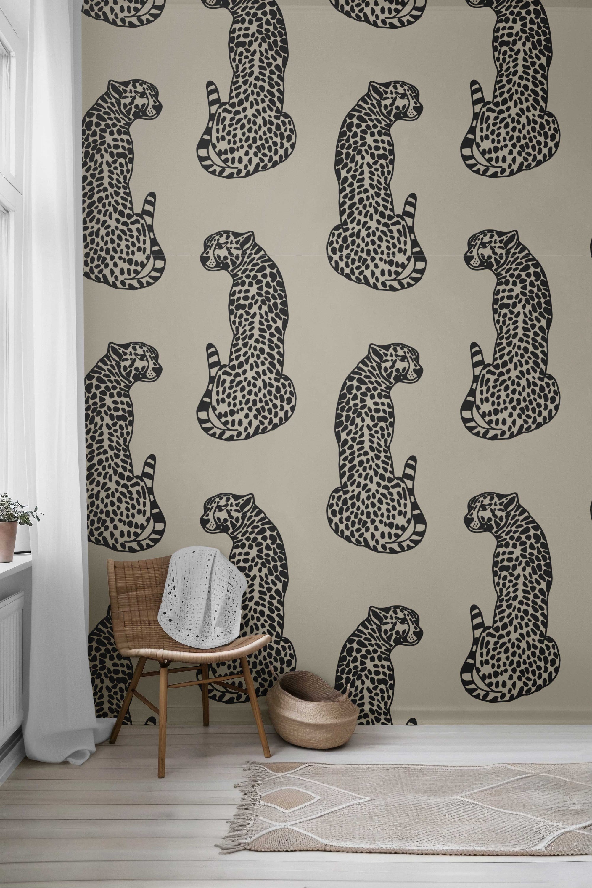 851